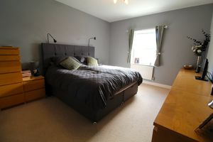 Bedroom- click for photo gallery